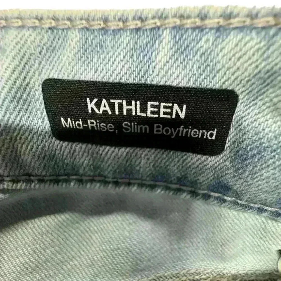 MAVI NWT Kathleen Slim Boyfriend Jeans High Rise Feather Blue Wash Size 28 - Picture 4 of 8